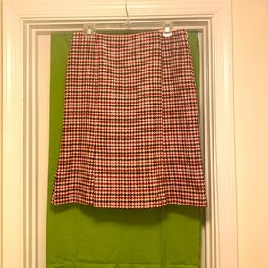 Talbots Women's Skirt Wool blend Houndstooth Skirt in Red & White Sz. 10 Italy